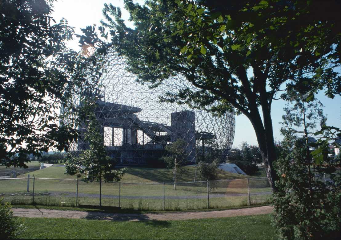 Vergrösserte Ansicht: Bild: André Corboz: Überreste des US-Pavillons der Expo 67 in Montréal, 1976.